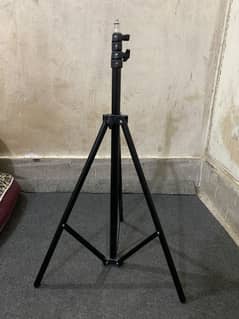 Tripod Stand