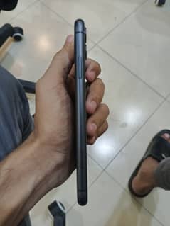 iPhone 11 JV 64GB sim time available