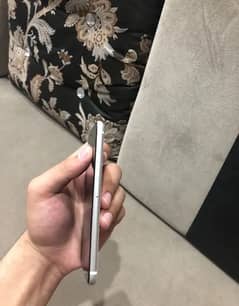 I phone se2020 PTA 128gb
