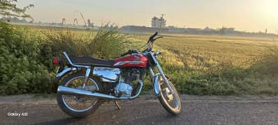 Honda 125 21 model Lahore number 03407391325
