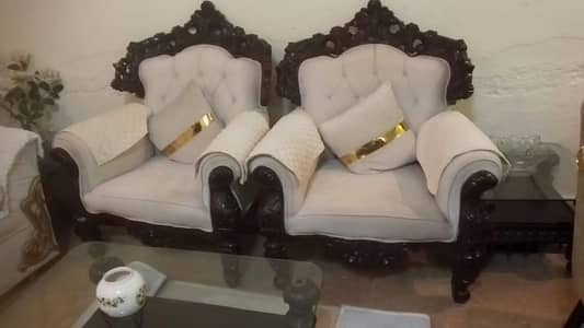 5 sisters and 7 seaters sofa