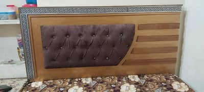 Bed 2 side table dressing table matress
