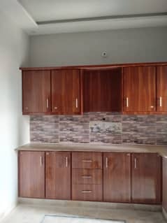 Portion for rent ground floor