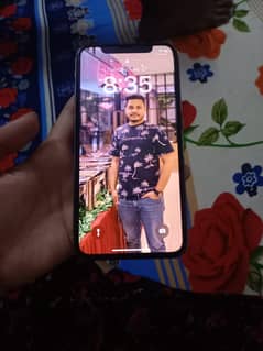 iPhone X