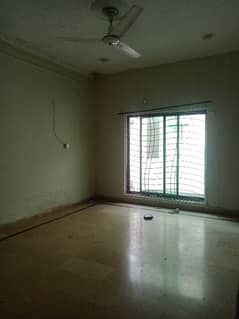 7 marla upper portion in ubl society near lums dha lhr