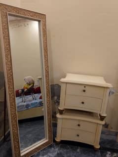 long mirror and 2 side tables