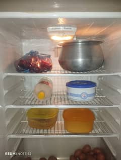 dawlance refrigerator medium size