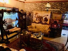 40 Marla 100 feet road 10 years old house for sale 6 beds 7 bathroom Near Park