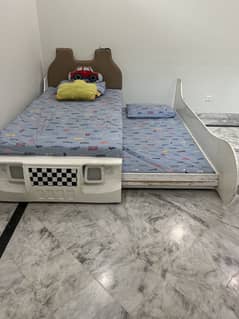 Kids bed and dressing table