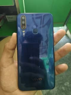 vivo y15
