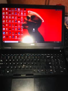 ( DELL ) i5 6th gen + 2 Gb AMD graphic card