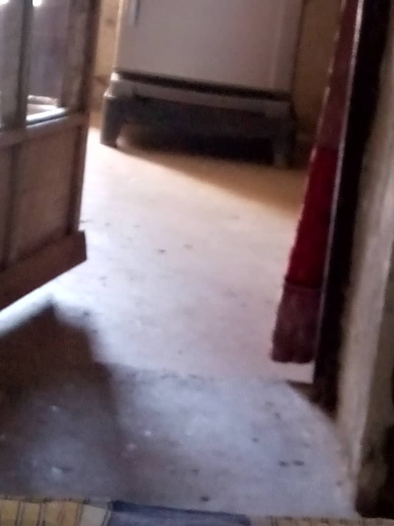 Dawlance Refrigerator with stand (choki) in A one condition,no fault. 4