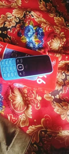 iTel. 03066065428
