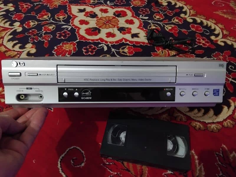 vcr ok and good condition full working price final hai 18