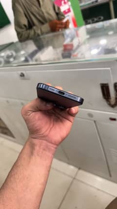 I phone 15 pro JV