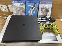 Play Station 4 Slim