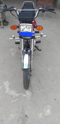 Honda CG 125, Model 2016, Excellent condition, full Original