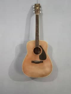 Yamaha guitar