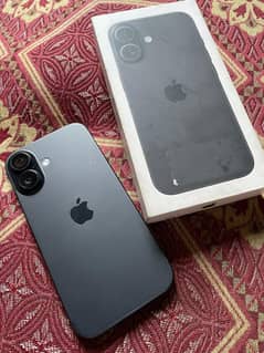 Apple iPhone 16