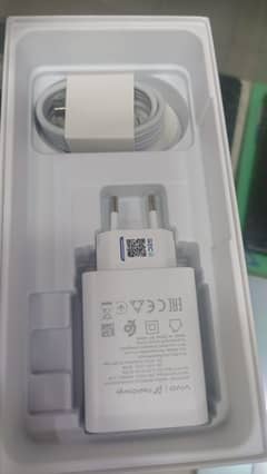 Vivo Y29 8/128 Just Box open