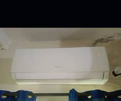 GREE FAIRY DC INVERTER 1 TON GOOD COOLING GAS FULL