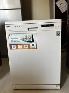 14 Place White LG Dishwasher with Inverter Direct Drive