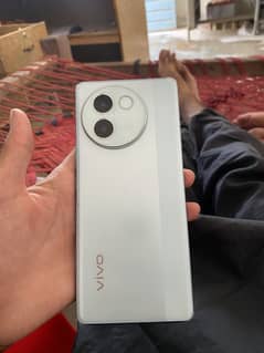 Vivo v30e with original box and charger One month warranty