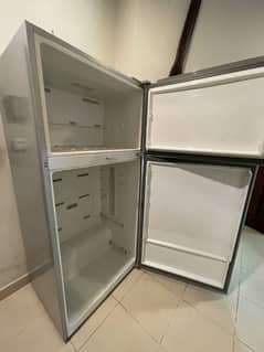 Dawlence DW 650 INV Fridge