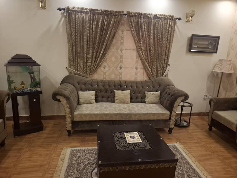 7 seater Sofa set with center table complete set just like new 3