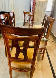 6 persons dinning table for sell