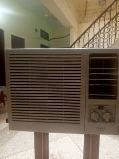 Window AC 0.75 ton for sale