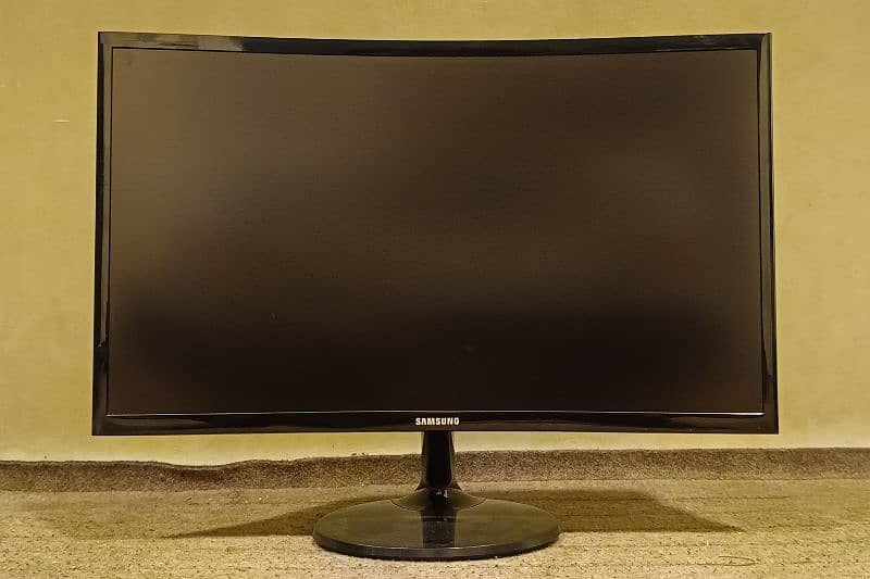 Samsung Curved Lcd / Led C24F390FHM - Computer Components - 1102085449