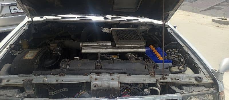 Mitsubishi Pajero 1992.        contact#0300-7667867 6