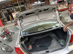 corolla se saloon