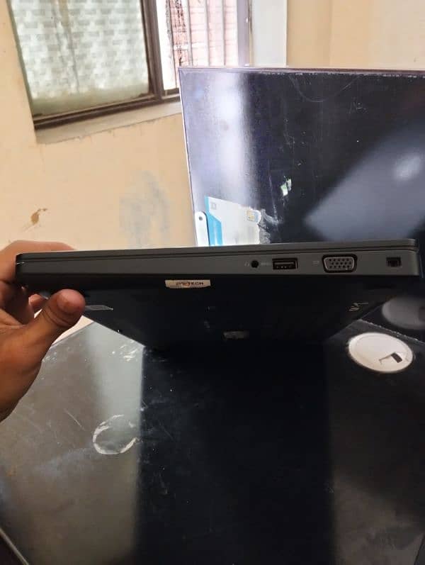 Dell latitude 5490 Core i3 8Th Generation 7