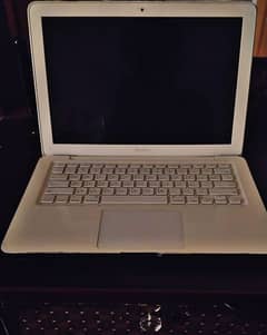 Macbook 2010 Laptop