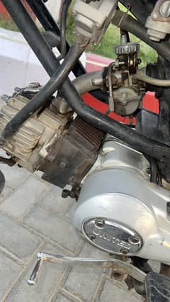 Untied 100 cc
