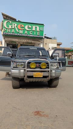Mitsubishi Pajero 1995