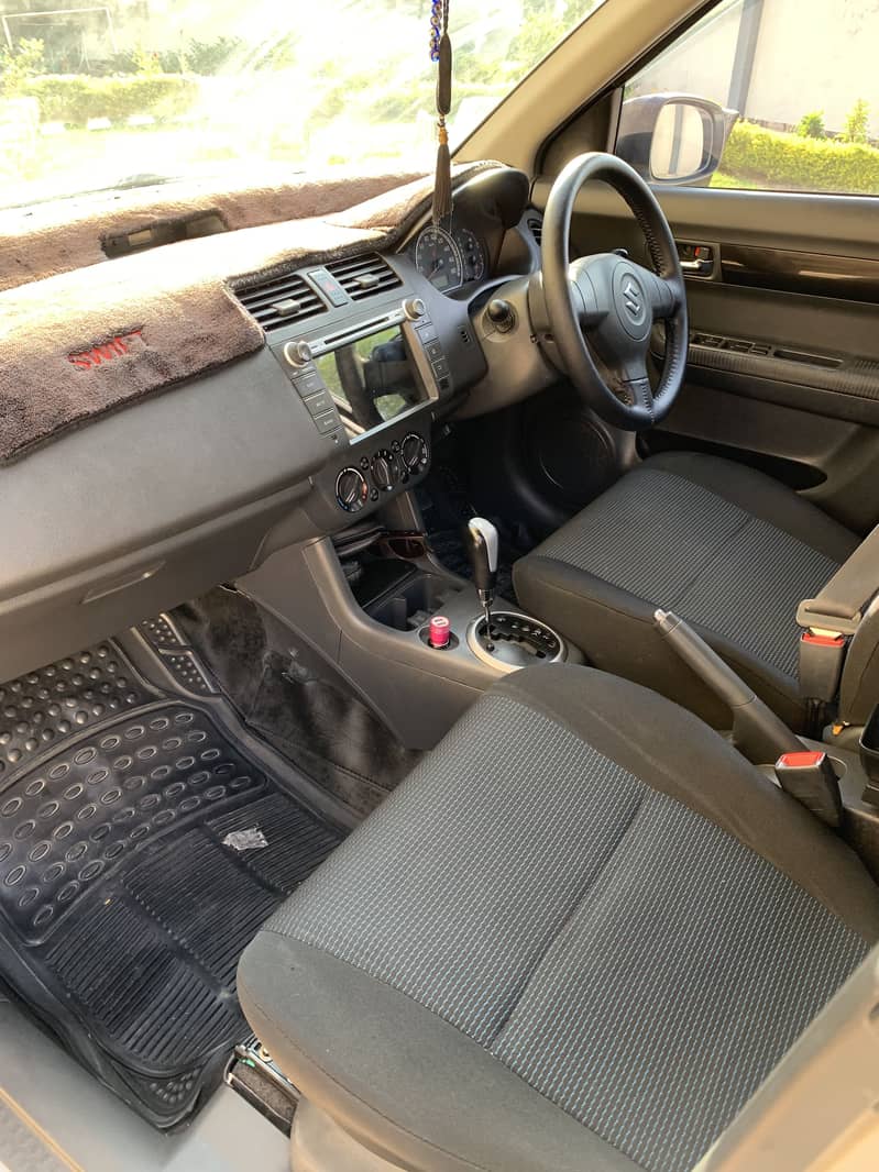 Suzuki Swift DLX 1.3 Automatic Navigation 10