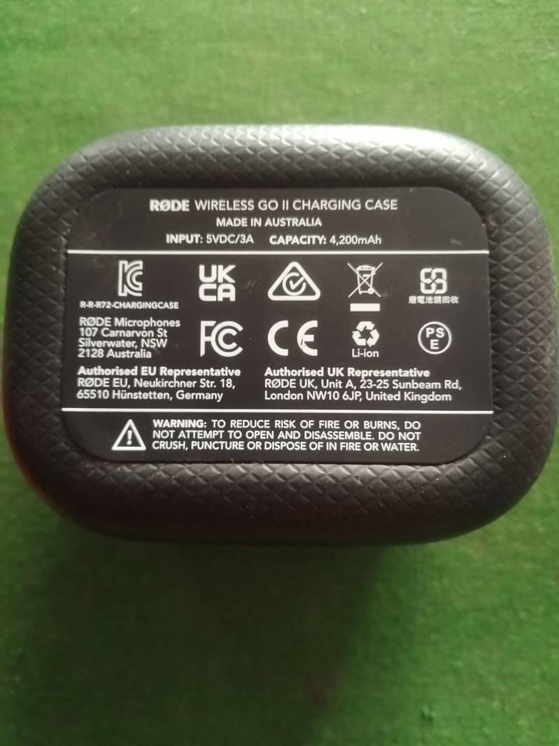 Wireless go II Mic Just 2 Days Use Only With Original Charging Case 2