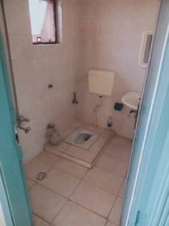 D type 1st floor flat for rent in ibnasina