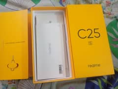 realme