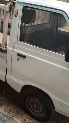 Suzuki Ravi 2013