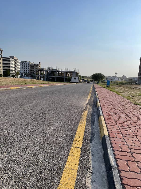 Located Prime Location Residential Plot Of 10 Marla In Top City 1 - Block D 6
