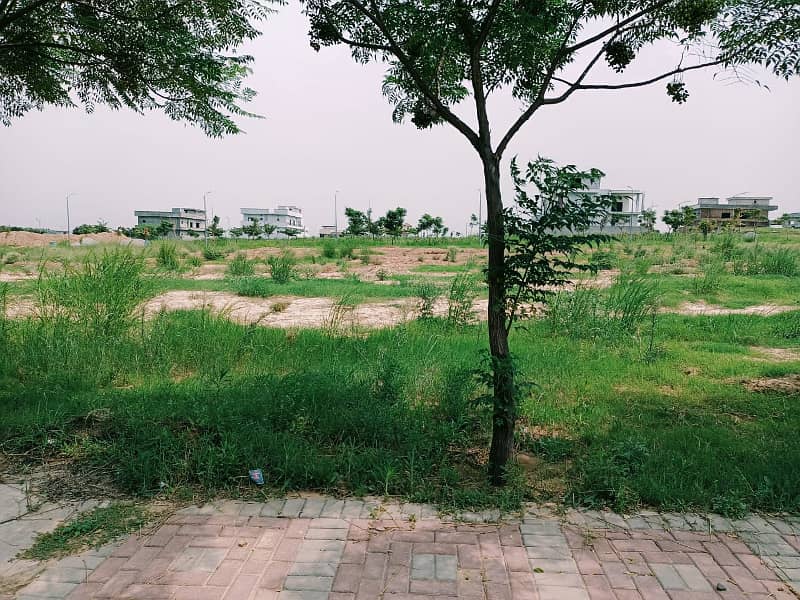 Located Prime Location Residential Plot Of 10 Marla In Top City 1 - Block D 4