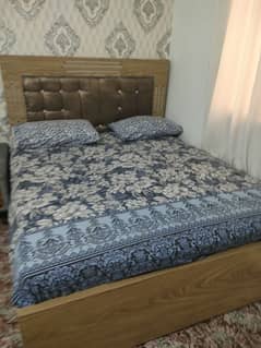 Queen bed