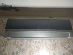 Gree G10 Heat & Cool Inverter Lush Condition
