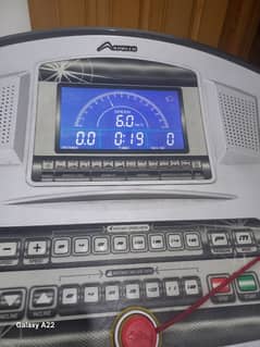 Apollo treadmill machine with 16 kph speed