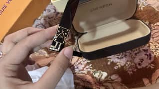 Lv sun glasses