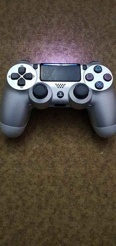 PS4 wireless controller 0
